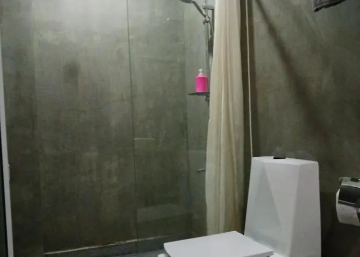 Andy's Place Hotel